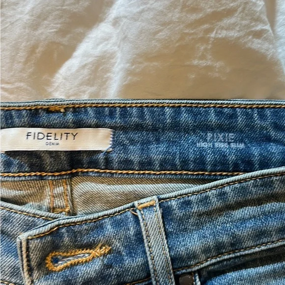 Fidelity Pixie Jeans - Picture 2 of 4